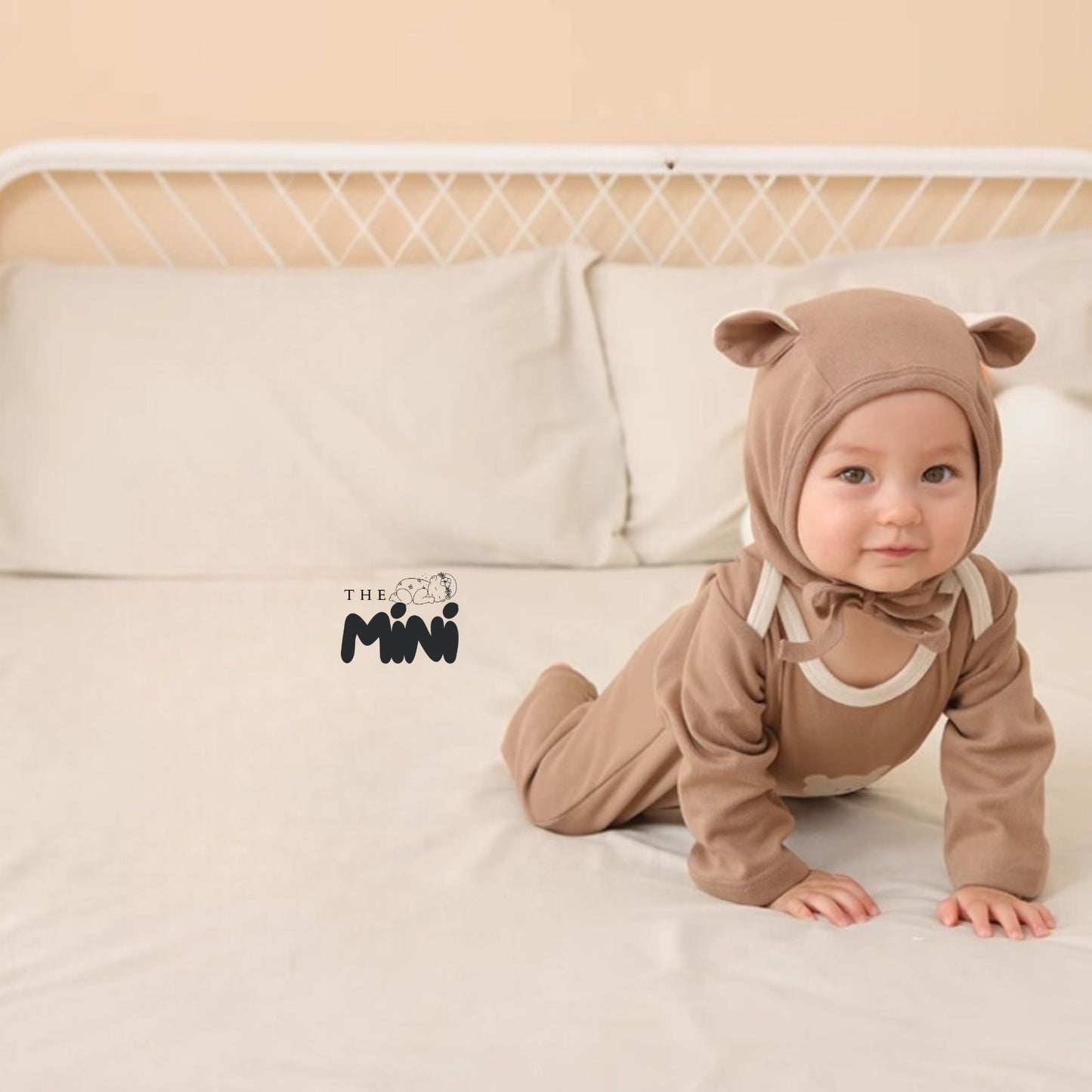 Set gấu iu - 2 món bodysuit tay dài kèm nón - M011B