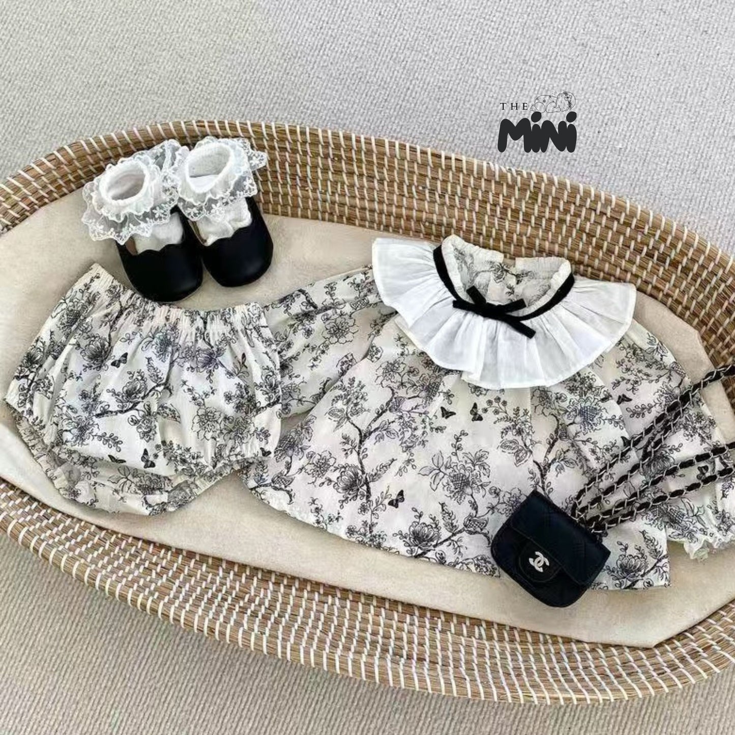 Set áo váy hoa nhí style Hàn - Trắng Đen - Set 2 món áo kèm quần - A077