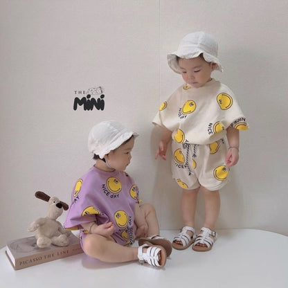 Set áo thun Smiley - B039 - 2 màu - Size 6 đến 18 tháng