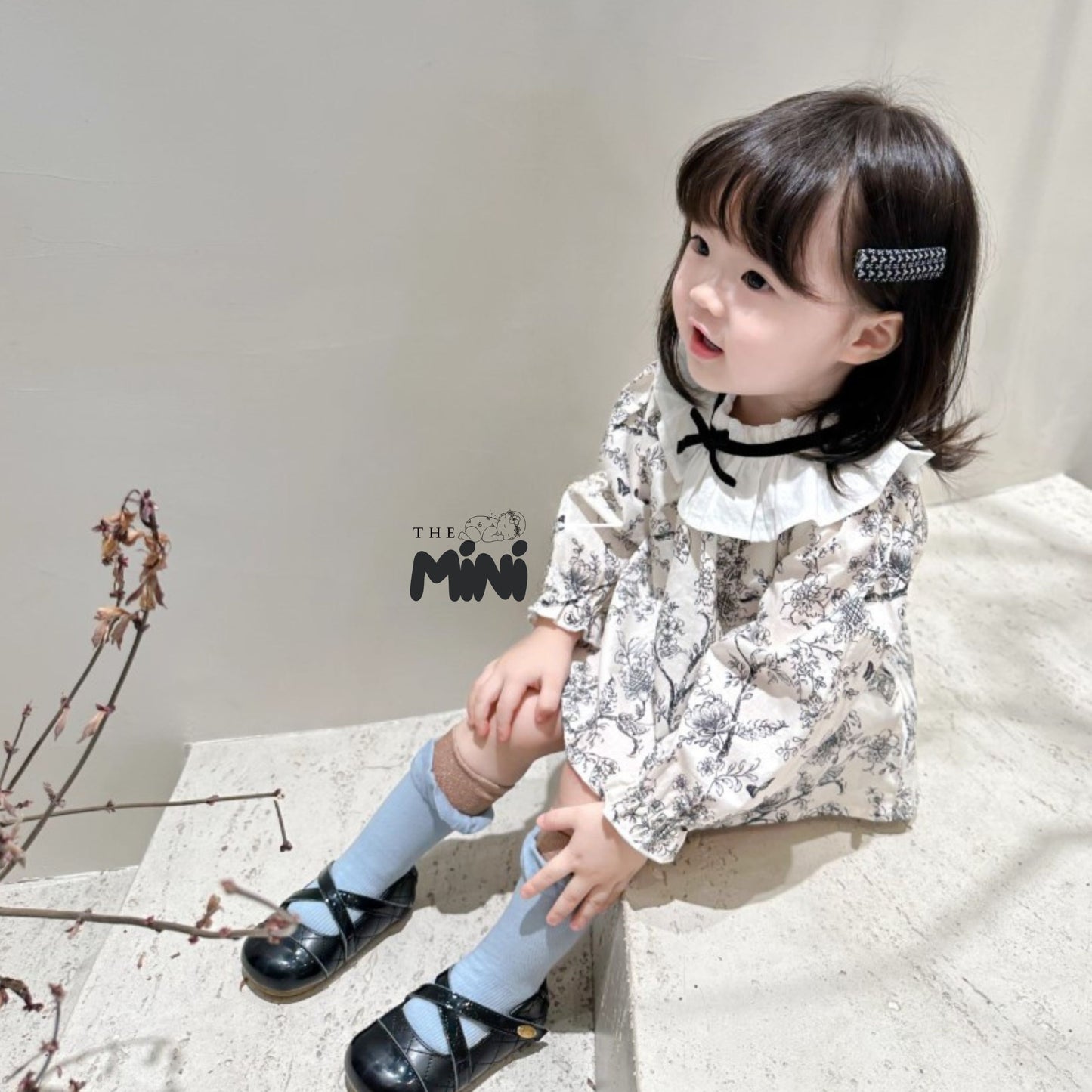 Set áo váy hoa nhí style Hàn - Trắng Đen - Set 2 món áo kèm quần - A077